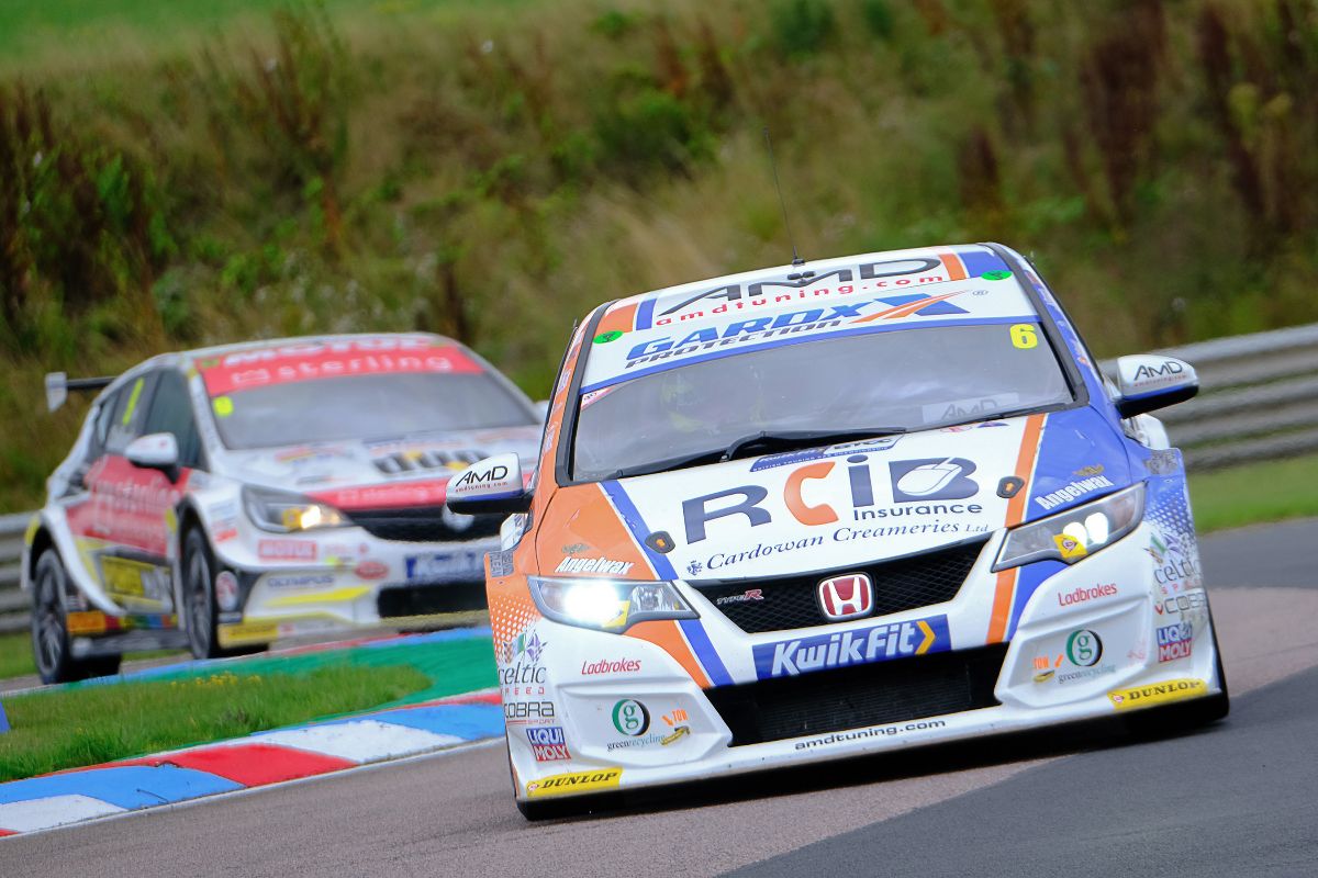 Determined Cobra Sport AmD with AutoAid/RCIB Insurance Racing targets strong Knockhill weekend
