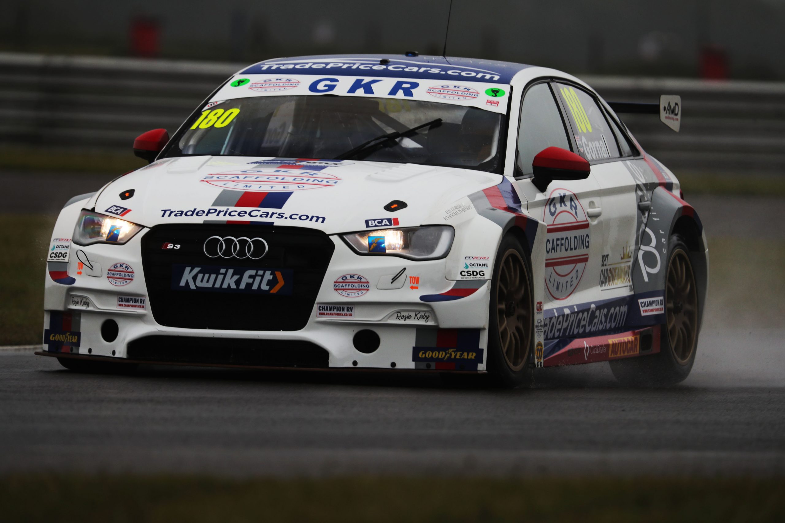 Strong points the aim for GKR TradePriceCars.com at Donington Park