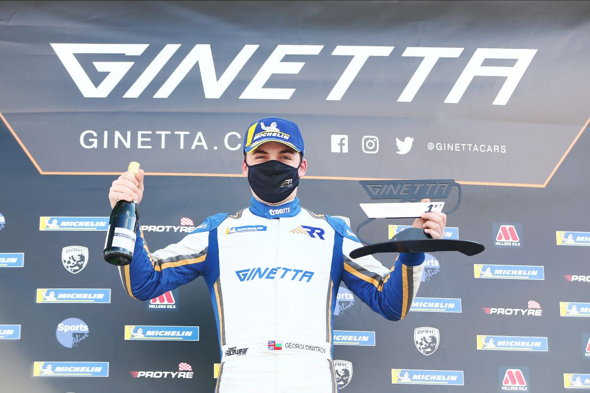 Double delight for Richardson Racing in Ginetta Junior Championship opener