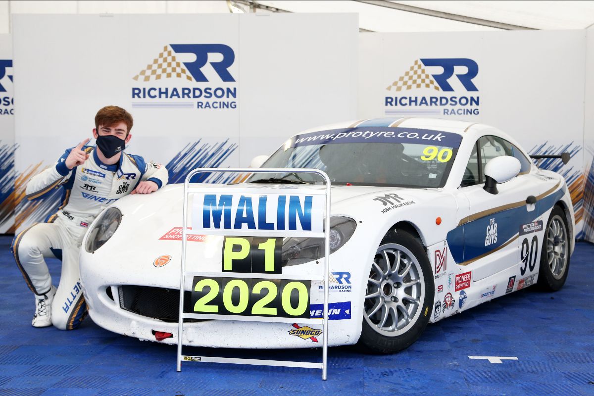 Title glory for Richardson Racing in dramatic Silverstone finale