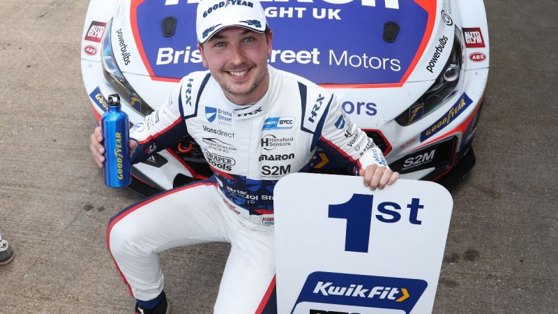 Bristol Street Motors with EXCELR8 TradePriceCars.com secures historic first ever hybrid win to lead BTCC standings